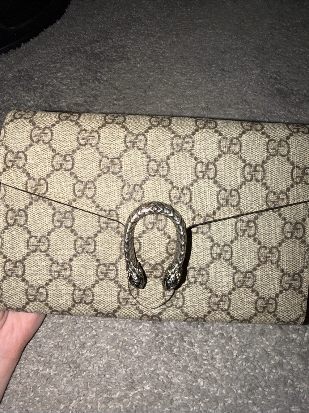 Gucci Beige GG Supreme Dionysus Shoulder Bag with Silver Hardware - Picture 2 of 5
